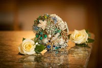 K.C.s Table Art and Brooch Bouquets 1071348 Image 1